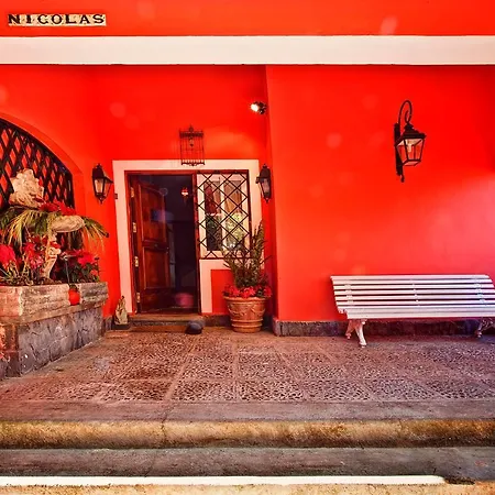 Deluxe San Nicolas *
